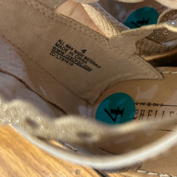 Seychelles Sandals - Picture 2 of 3